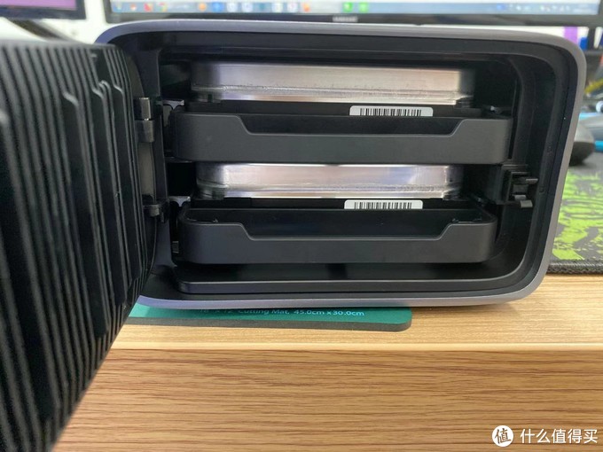 恒行6USB-C双盘位磁盘阵列盒试用评测